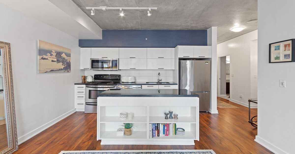 21 Nelson Street Toronto