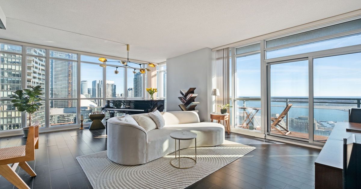 15 Iceboat Terrace Toronto