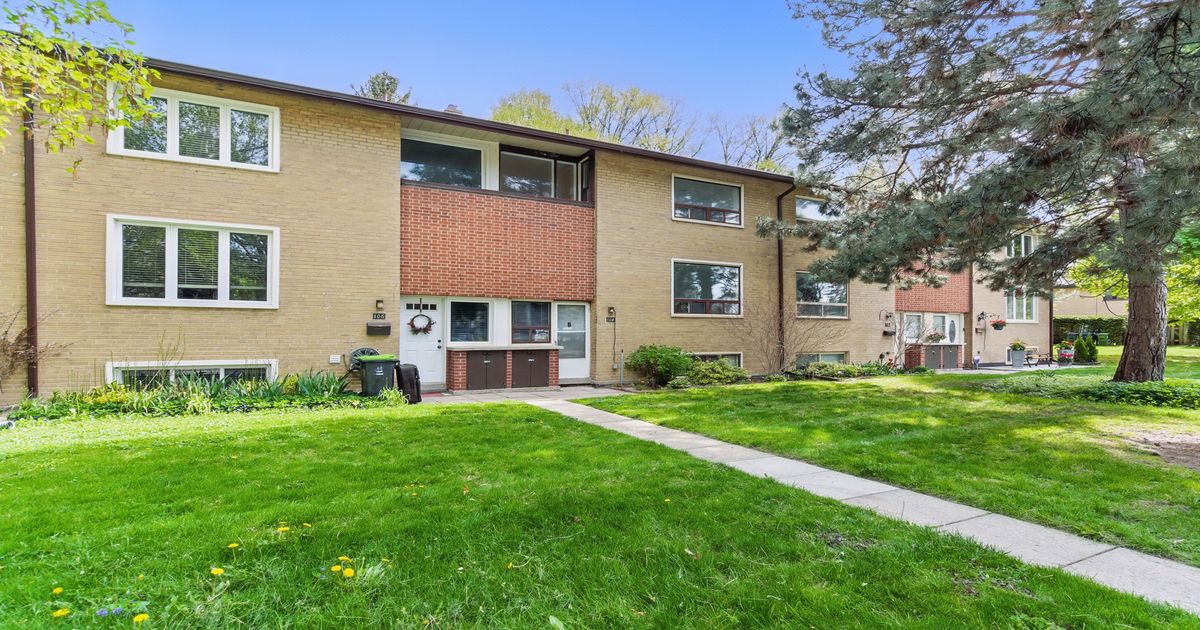 104 Barber Greene Road N Toronto