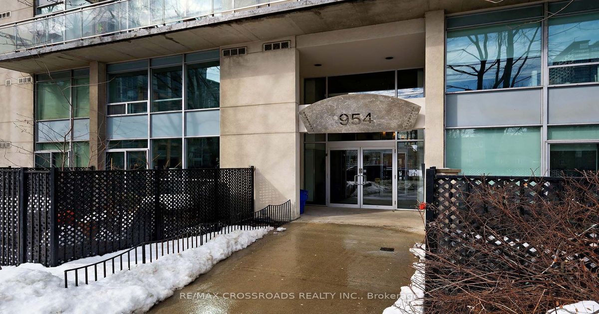 954 King Street W Toronto