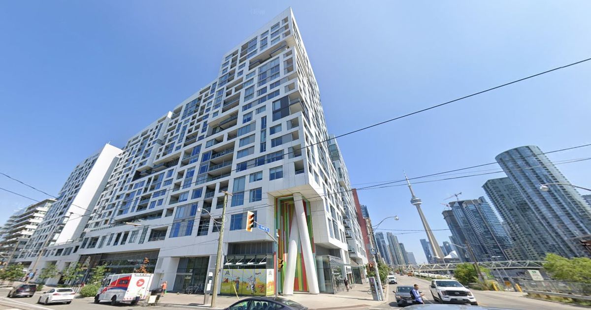 27 Bathurst Street Toronto