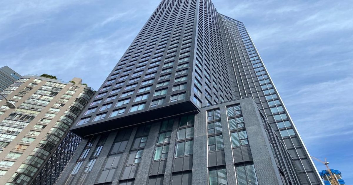 8 Wellesley Street W Toronto