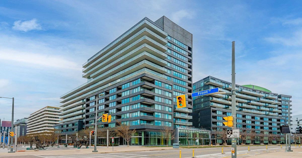 120 Bayview Avenue Toronto