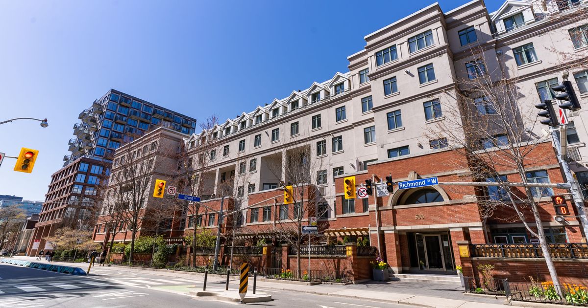 500 Richmond Street W Toronto