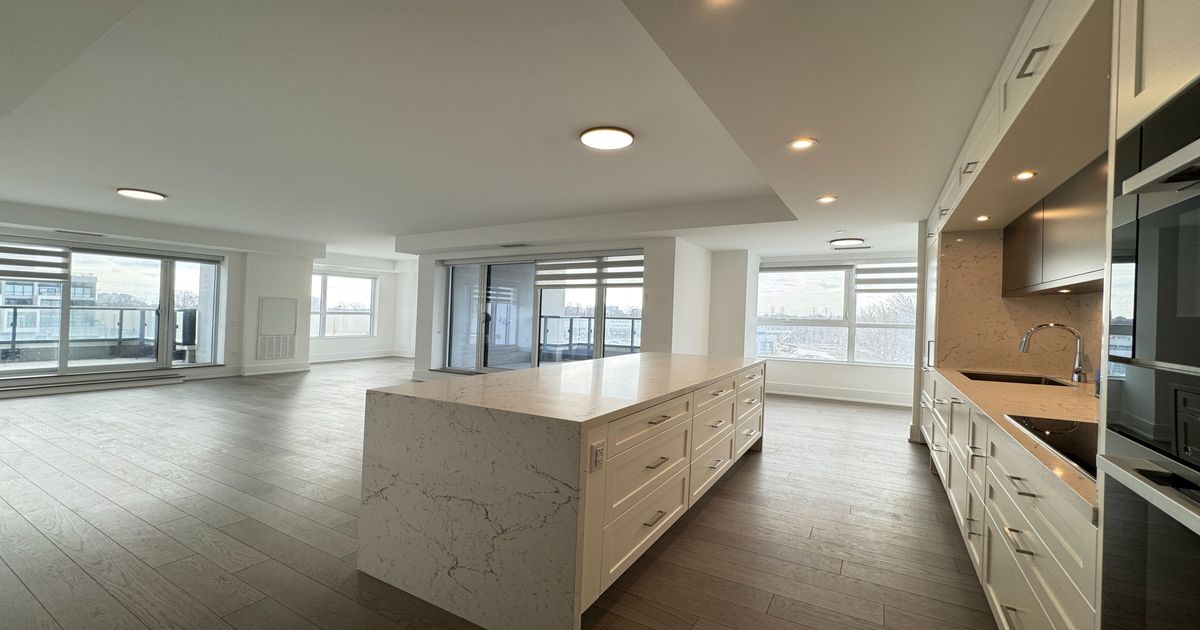 10 Inn On the Park Drive Toronto