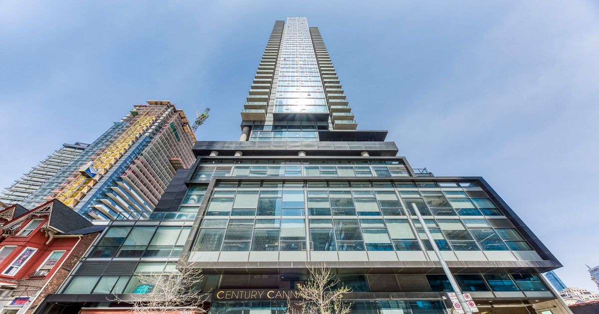 290 Adelaide Street W Toronto