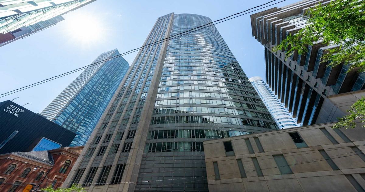210 Victoria Street Toronto