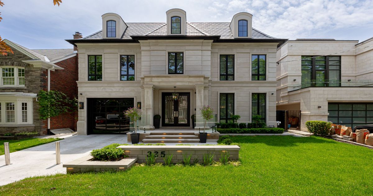 335 Lytton Boulevard Toronto