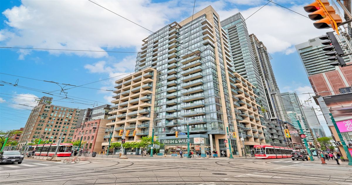438 King Street W Toronto