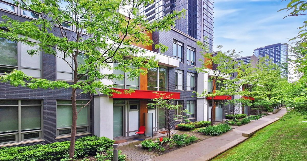 88 Sheppard Avenue E Toronto