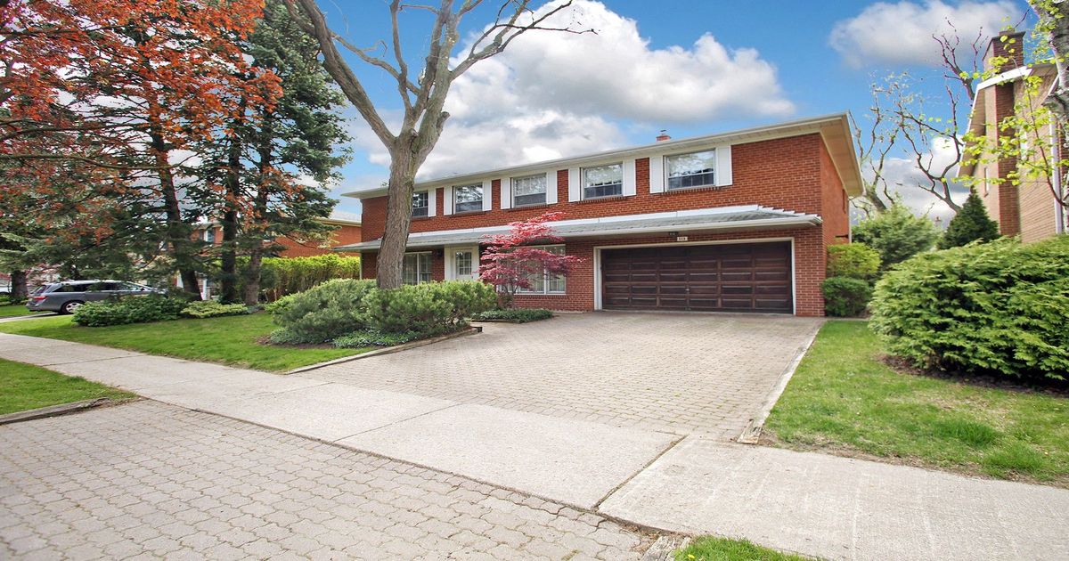 113 Lord Seaton Road Toronto