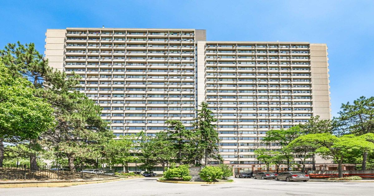 100 Leeward Glenway Toronto