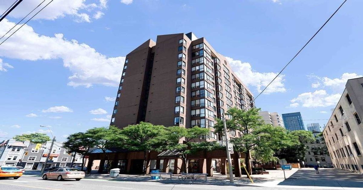 117 Gerrard Street E Toronto