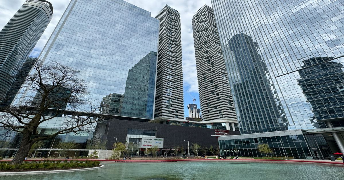 88 Harbour Street Toronto