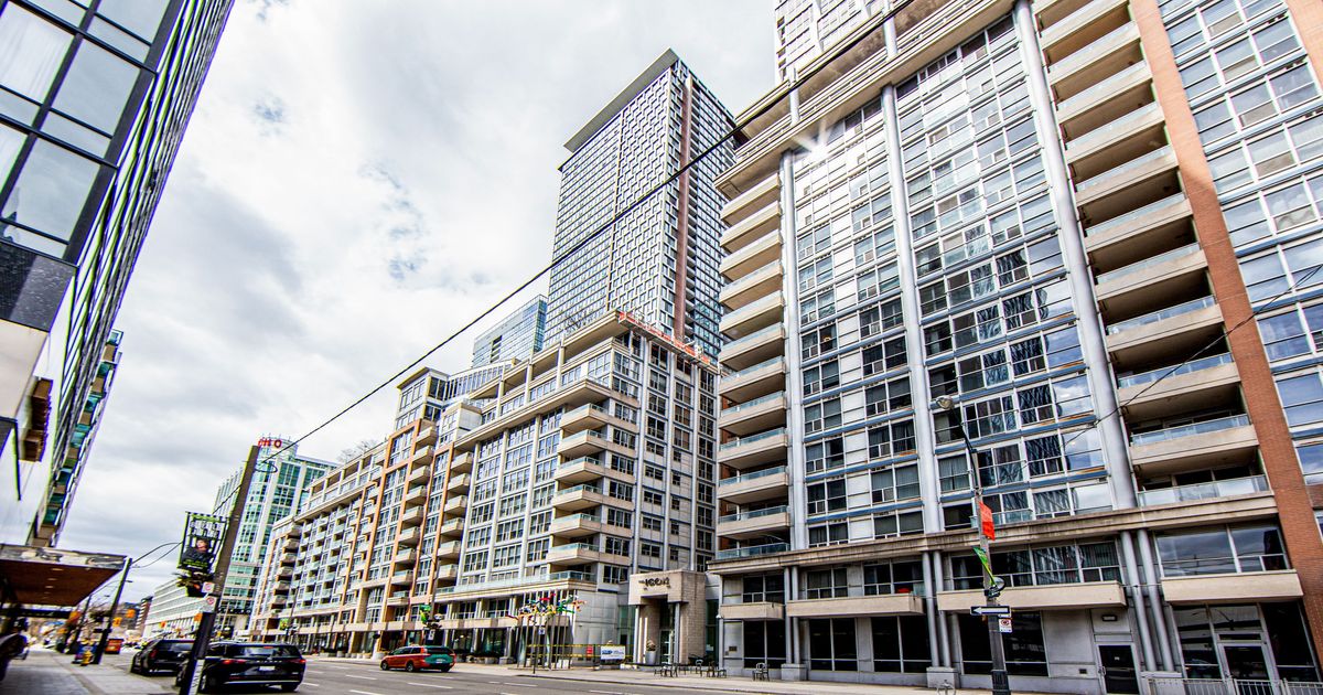 270 Wellington Street W Toronto