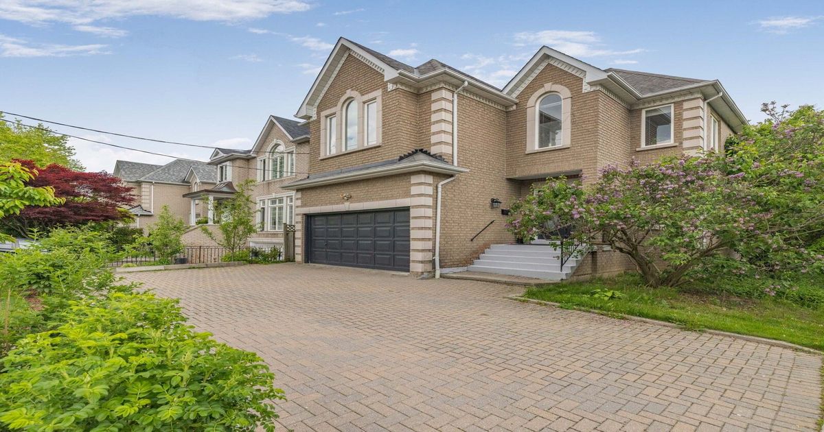 125 Spring Garden Avenue Toronto