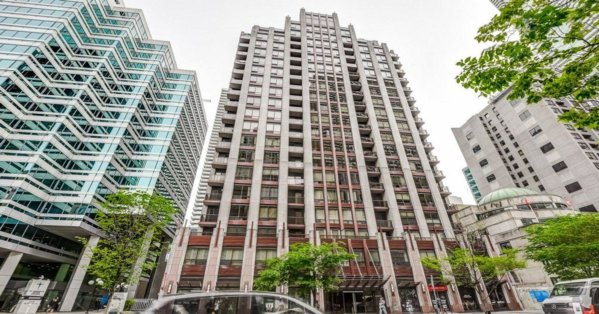 85 Bloor Street E Toronto