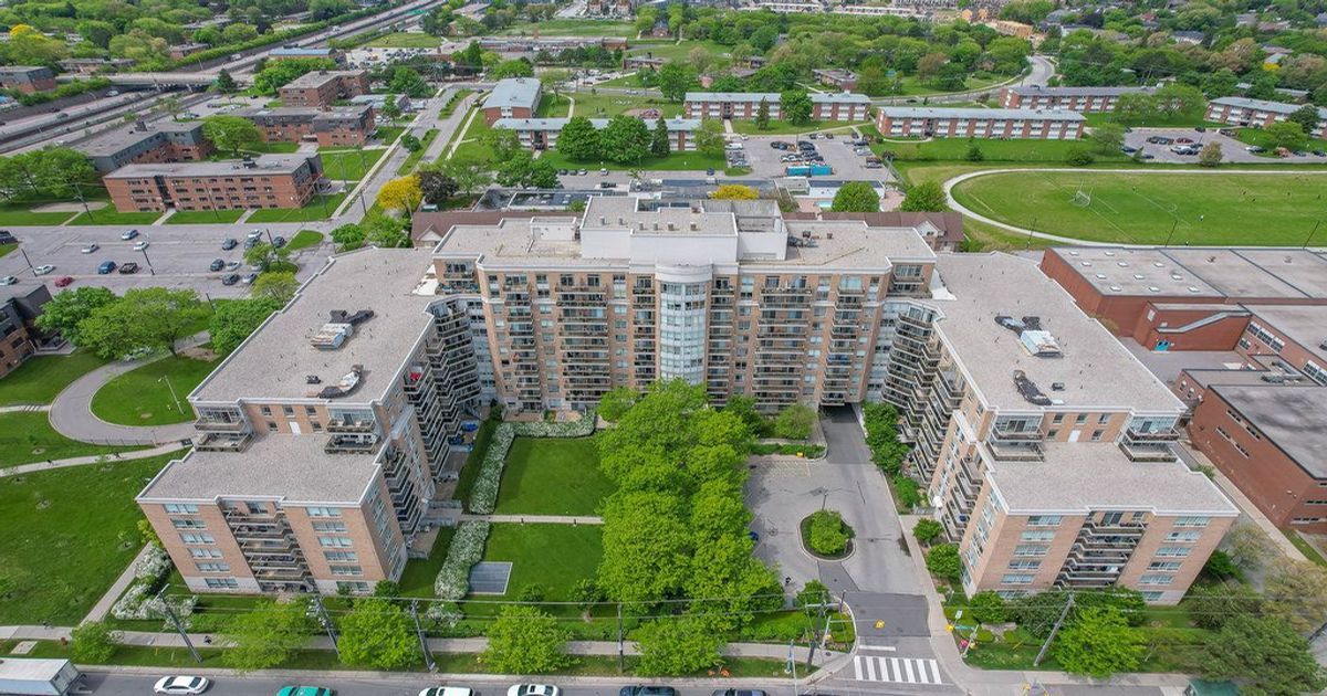 650 Lawrence Avenue W Toronto