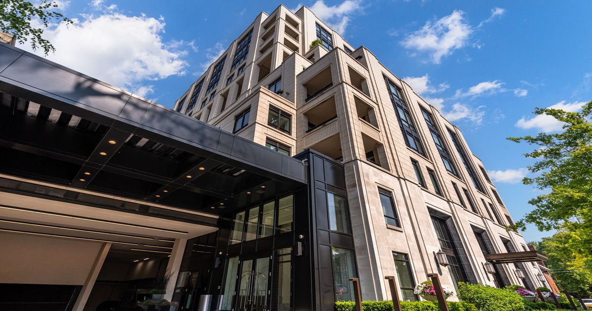 1 Forest Hill Road Toronto