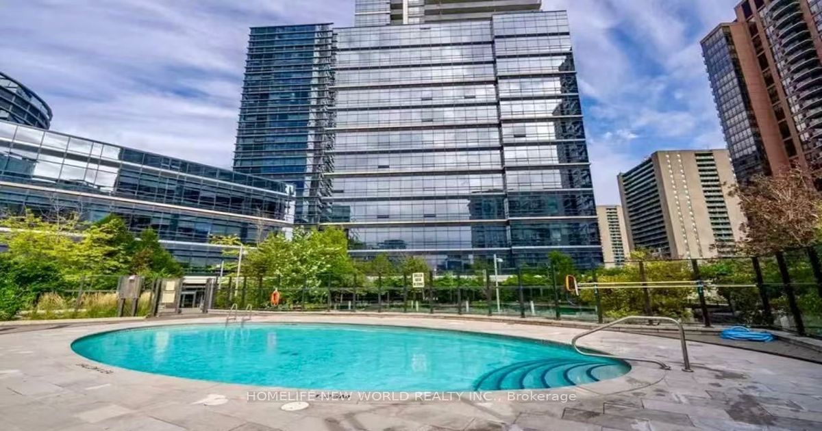 5 Sheppard Avenue E Toronto