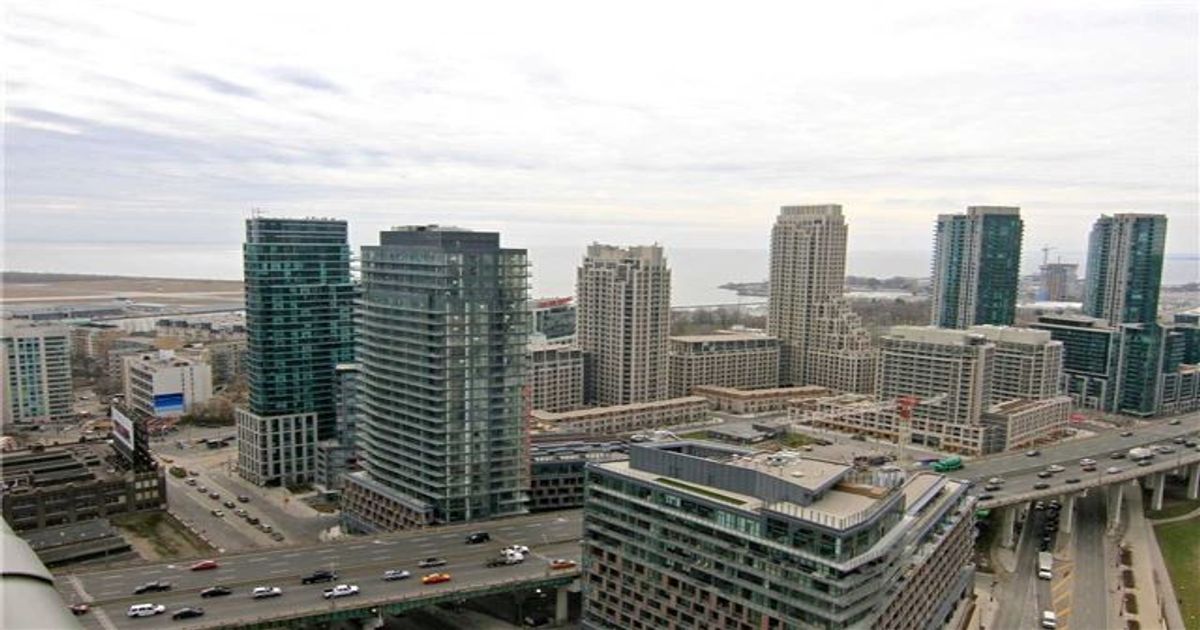 170 Fort York Boulevard W Toronto