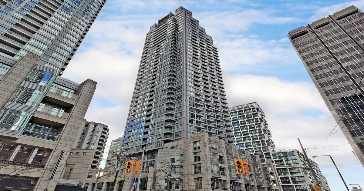 2181 Yonge Street Toronto