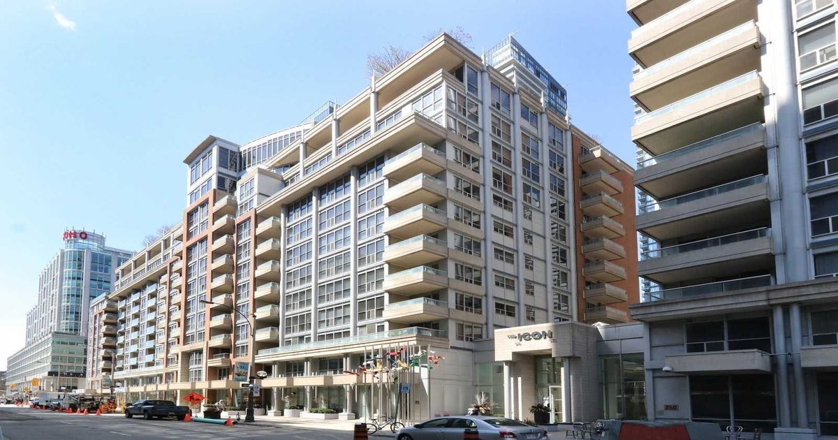 270 Wellington Street W Toronto