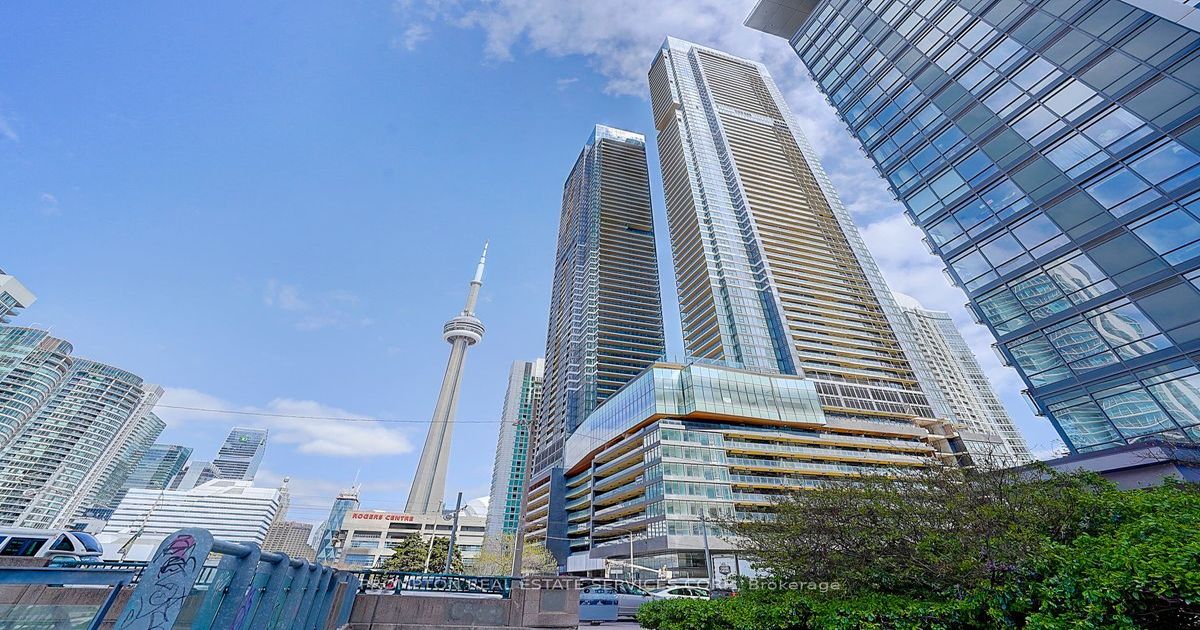 1 Concord Cityplace Way Toronto