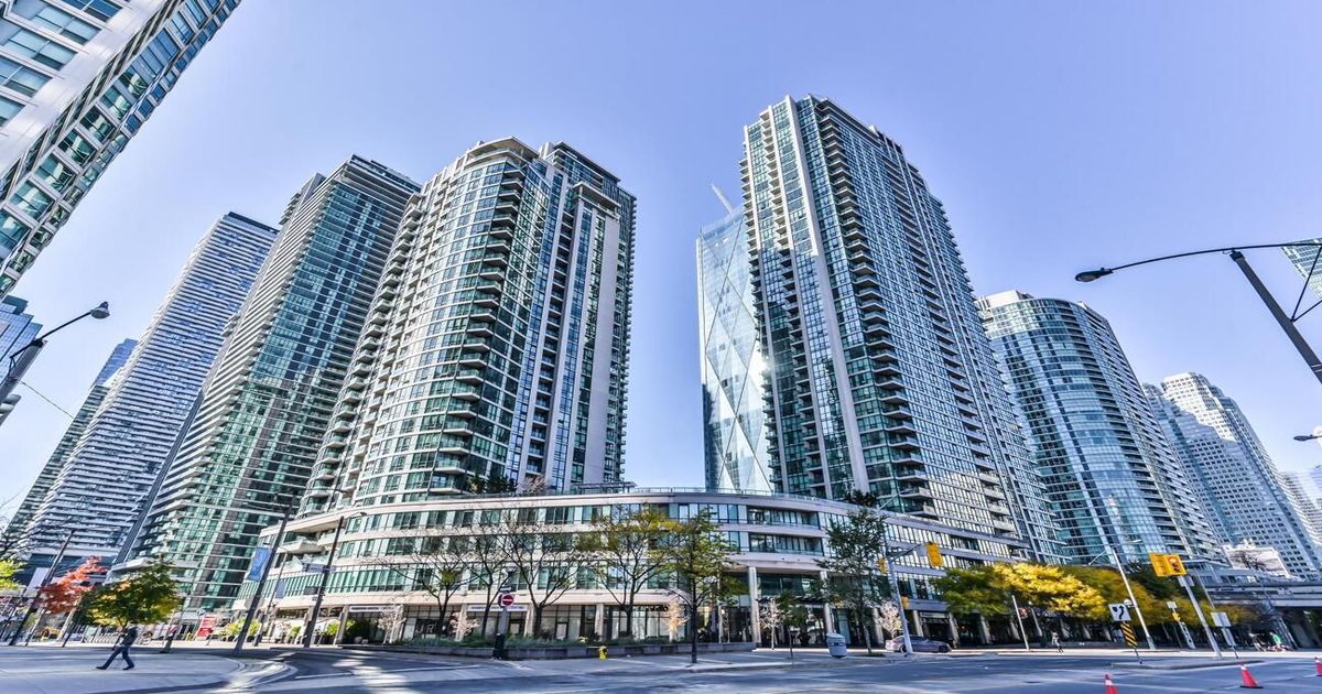 12 Yonge Street Toronto