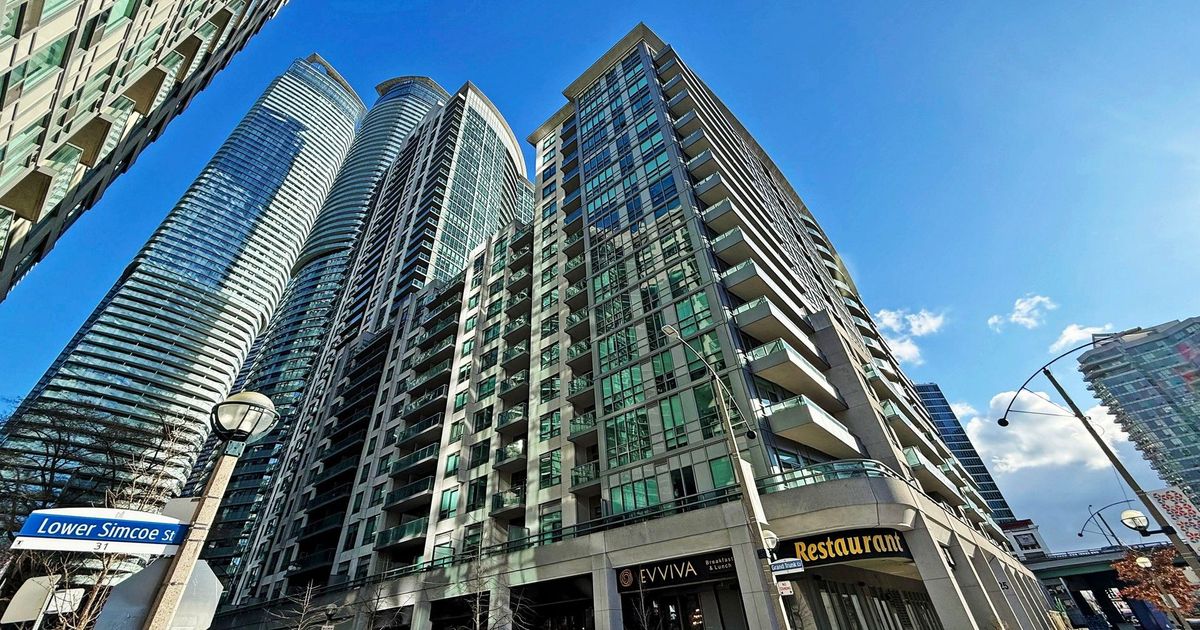 25 Lower Simcoe Street Toronto