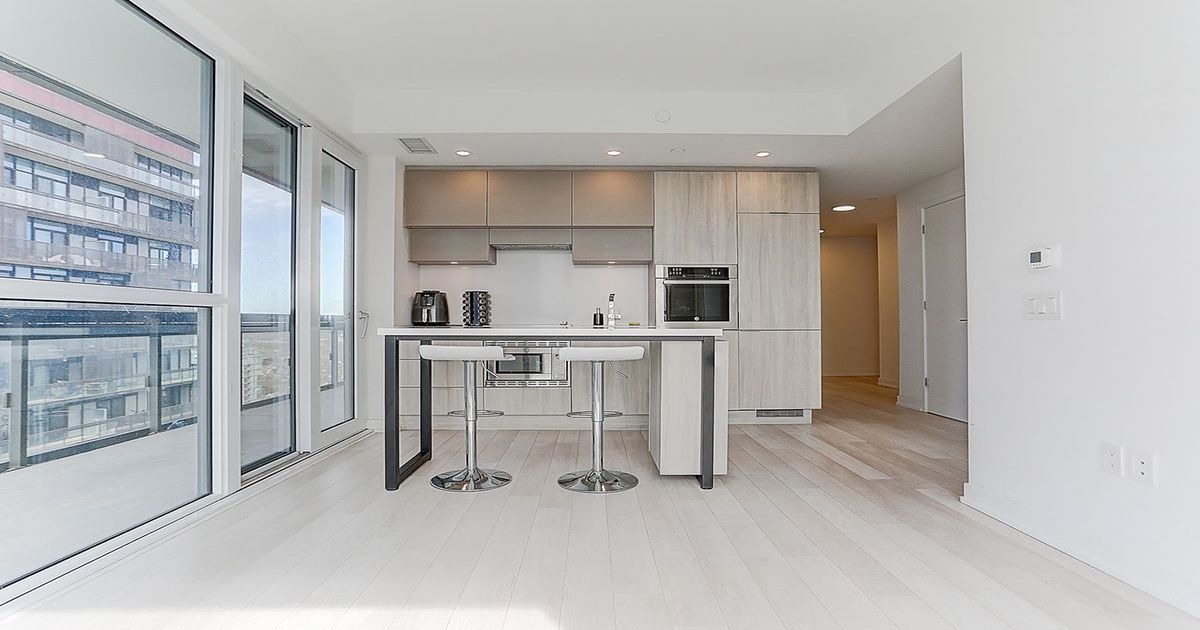 39 Roehampton Avenue Toronto