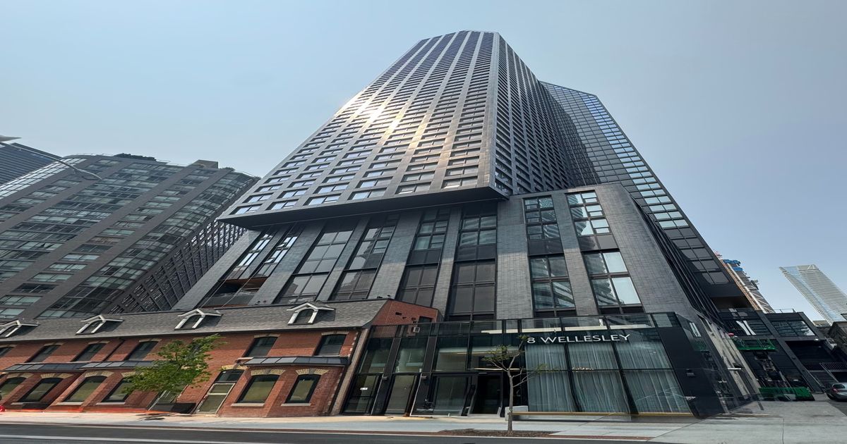 8 Wellesley Street W Toronto