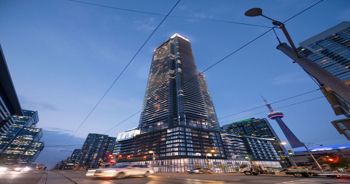 1 Concord Cityplace Way Toronto