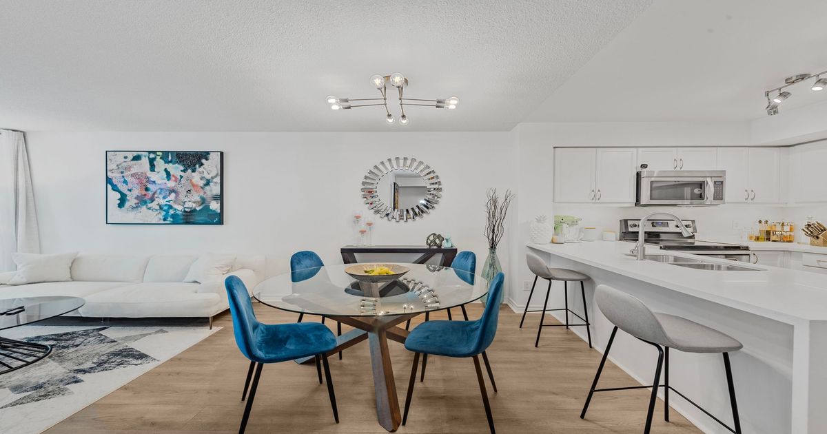 19 Grand Trunk Crescent Toronto