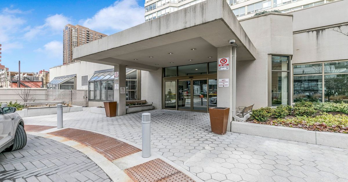 30 Greenfield Avenue Toronto
