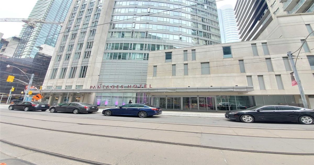 200 Victoria Street Toronto