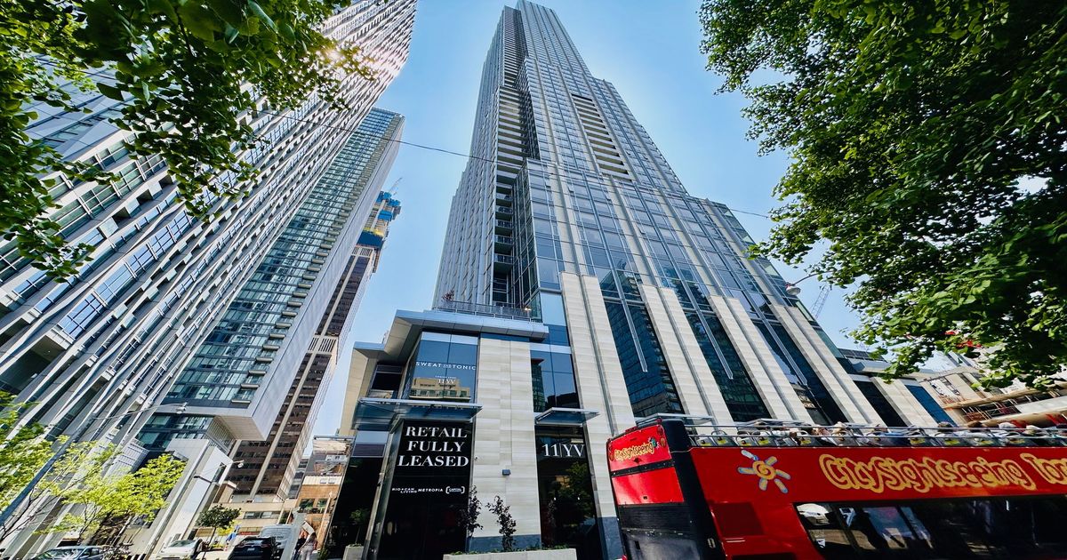 11 Yorkville Avenue Toronto