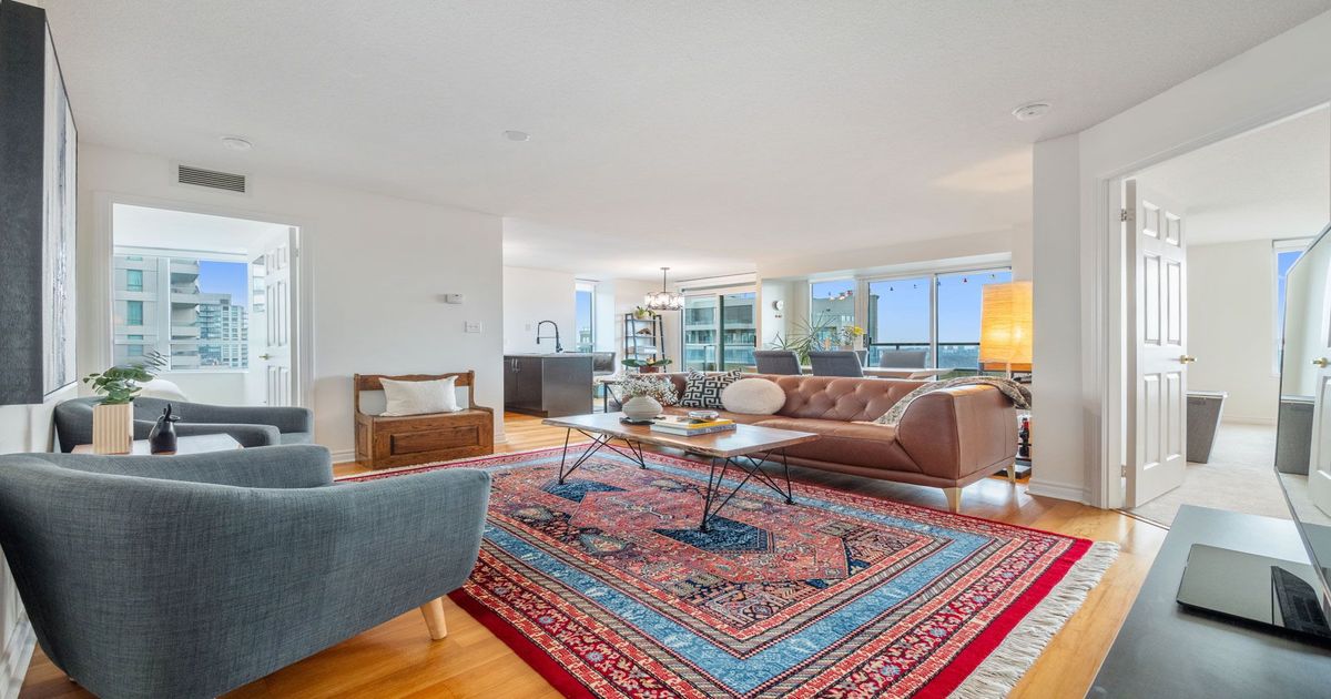 18 Spring Garden Avenue Toronto