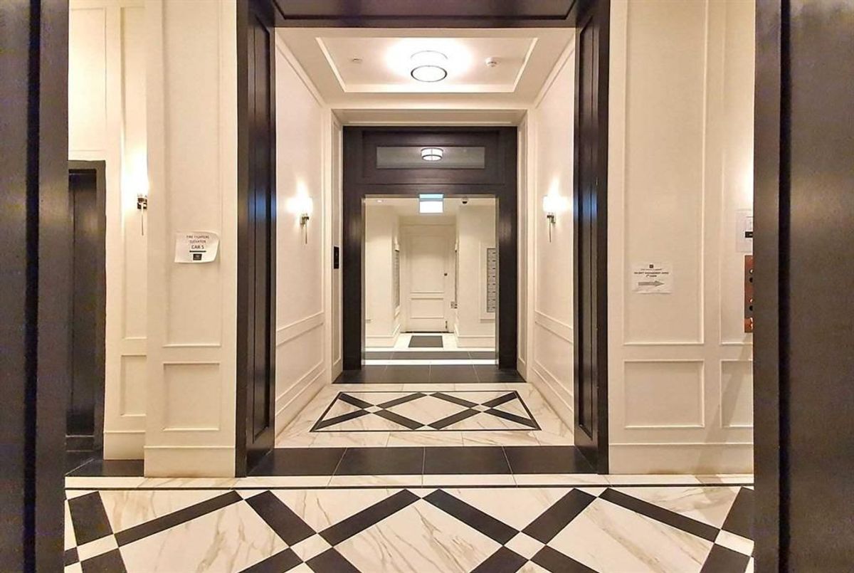 img-gallery