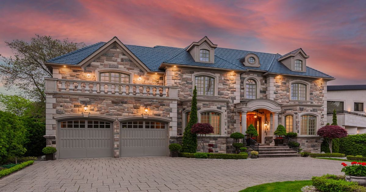 75 Arjay Crescent Toronto