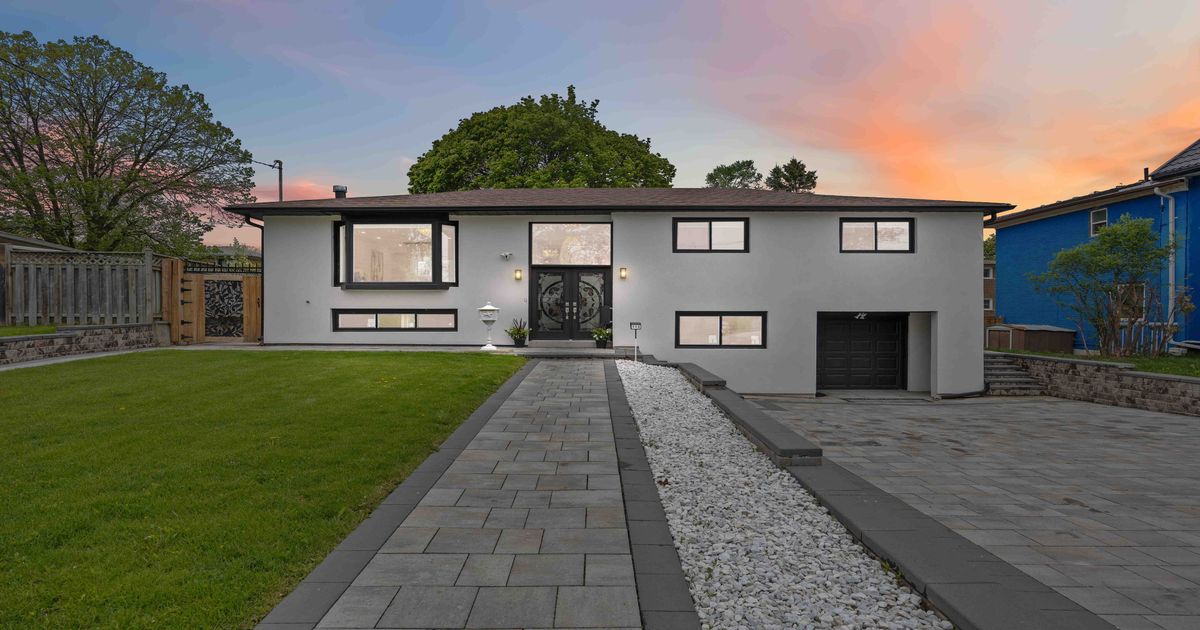 112 Kingslake Road Toronto