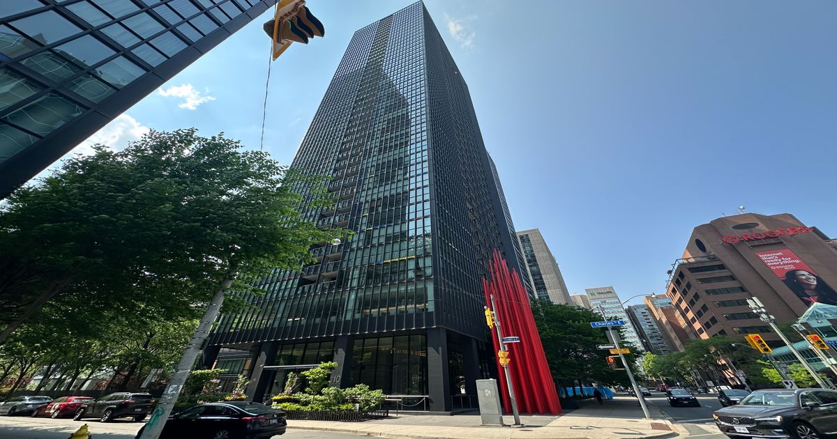 110 Charles Street E Toronto