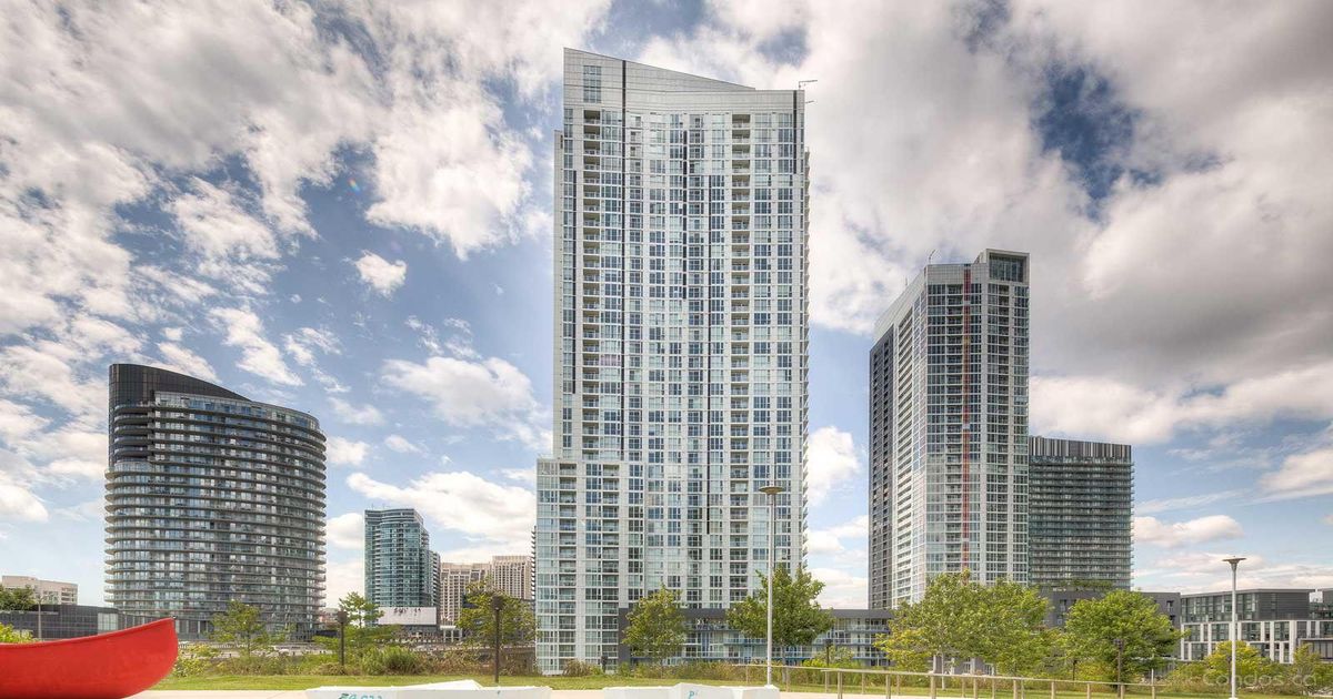 75 Queens Wharf Road Toronto