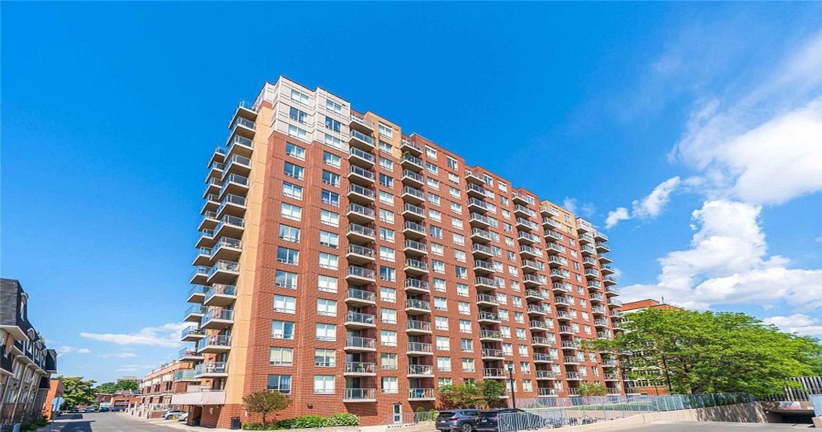 1369 Bloor Street W Toronto