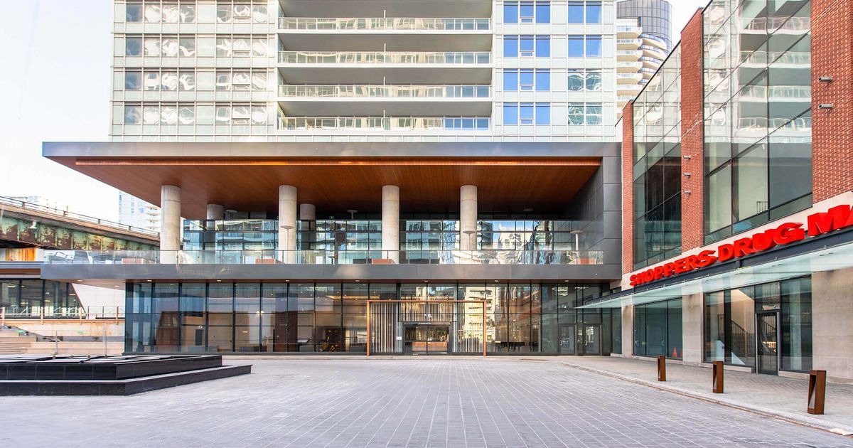 19 Bathurst Street Toronto