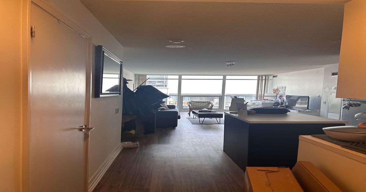 25 Carlton Street Toronto