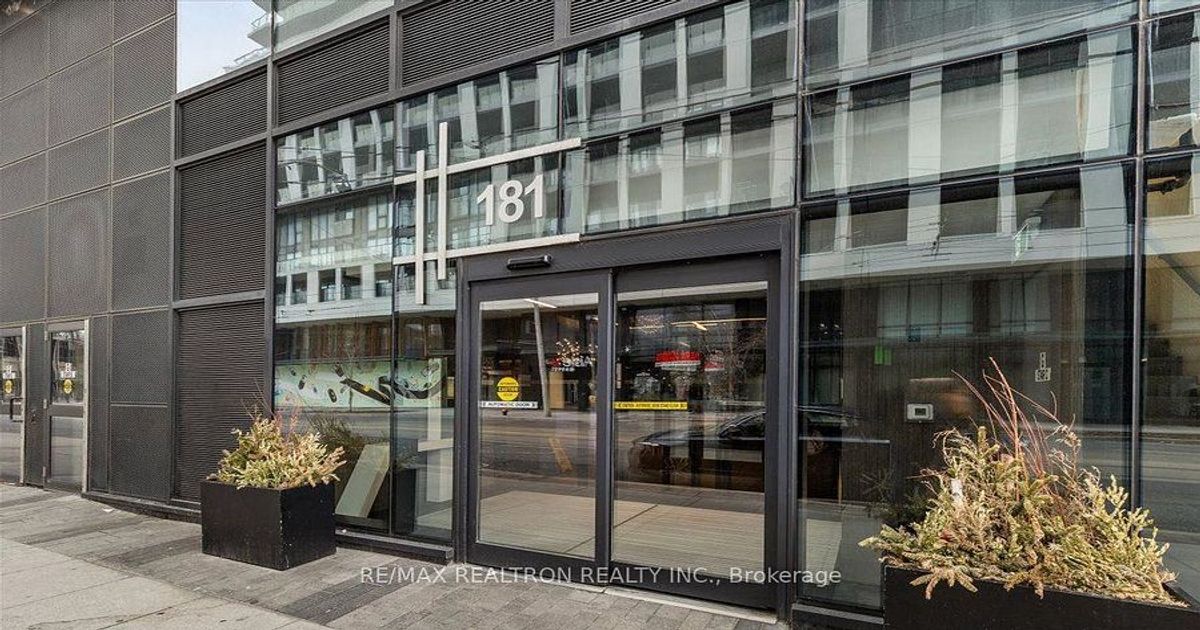 181 Dundas Street E Toronto