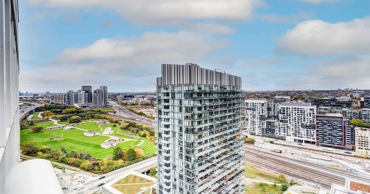 85 Queens Wharf Road Toronto