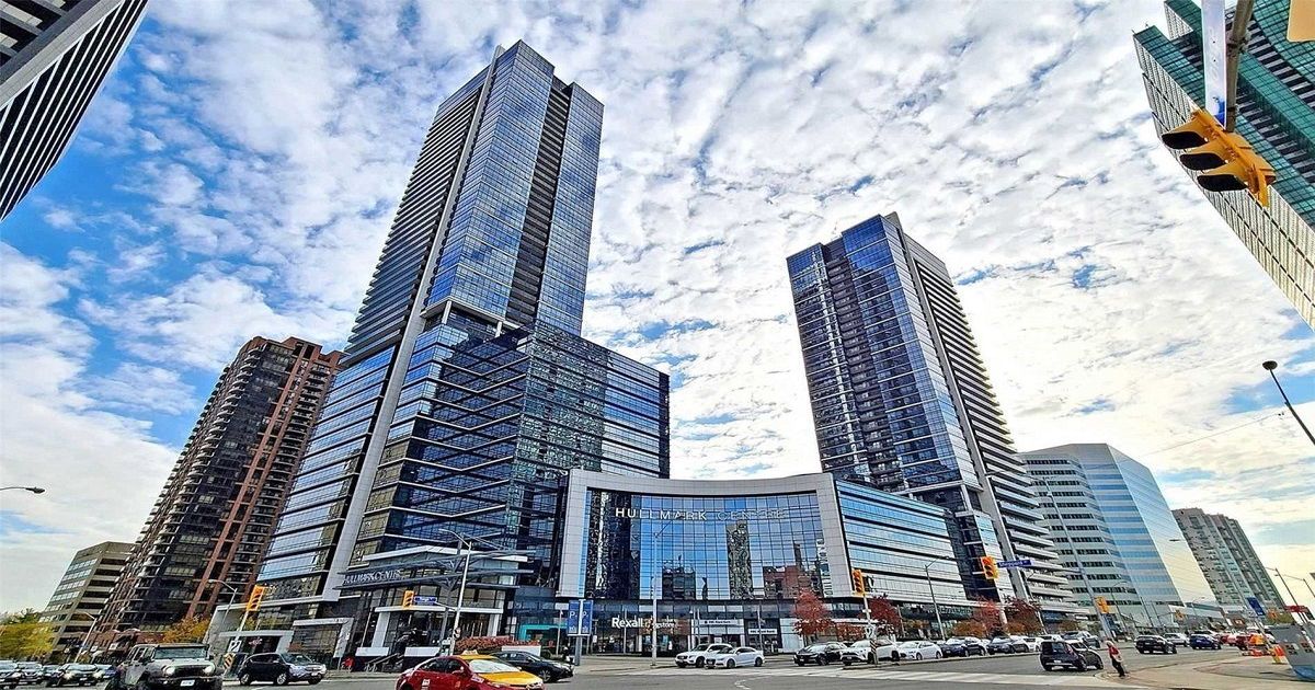 2 Anndale Drive Toronto