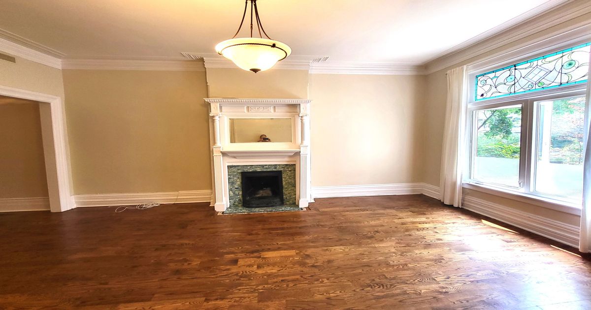 129 Walmer Road Toronto